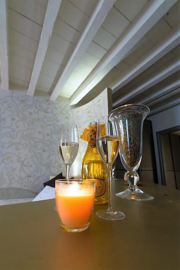 Desenzano Lux...Uria Apartment Desenzano del Garda 0*,