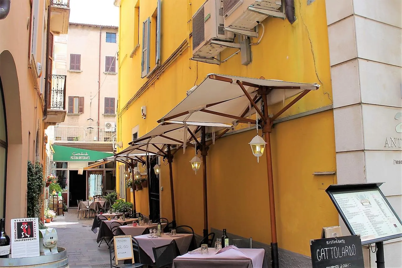 شقة Desenzano Lux...Uria ديسينسانو ديل غاردا